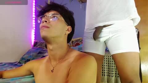 Snapshot of couple_hotfd chatting on 10.10.25 Couple hotFD online show from 10.10.25