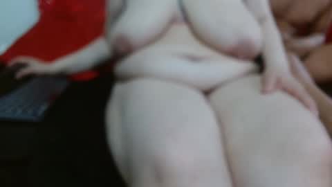 couple_milk_rs online show from 12.26.24