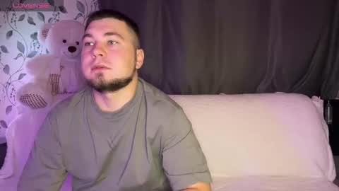 Snapshot of coupleinspire chatting on 10.20.25 Emily Ryan online show from 10.20.25