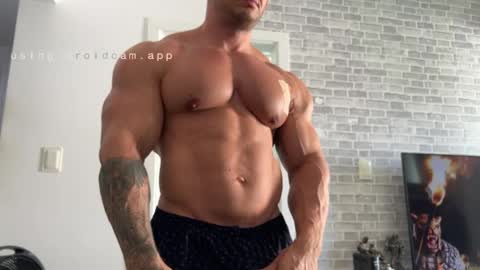 couplemuscle40 online show from 04.09.26