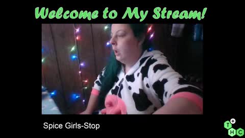 Snapshot of coupleofsinnerz chatting on 10.12.25 coupleofsinnerz online show from 10.12.25