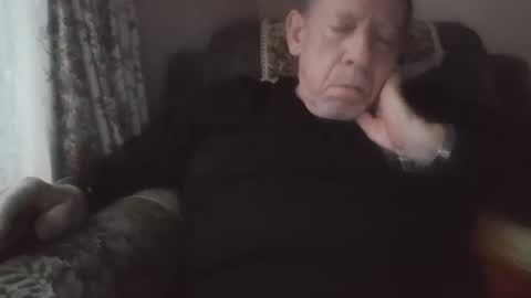 courieral1 online show from 11.14.25