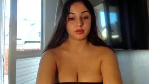 Snapshot of courtney_lux chatting on 09.21.25 Courtney online show from 09.21.25