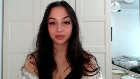 Snapshot of courtney_lux chatting on 02.19.26 Courtney online show from 02.19.26