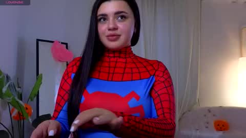 Snapshot of courtneyk_ chatting on 10.31.25 Courtney online show from 10.31.25