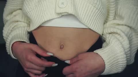 Yui online show from 01.28.25