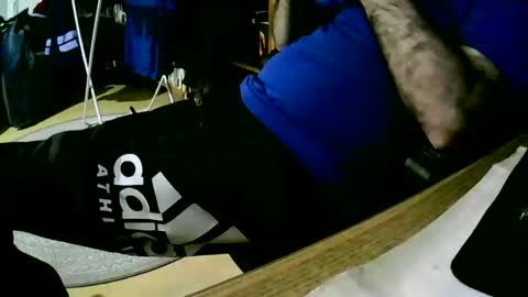 Snapshot of coyote017 chatting on 02.01.25 coyote017 online show from 02.01.25