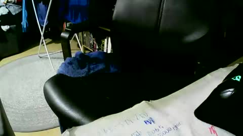 Snapshot of coyote017 chatting on 02.04.25 coyote017 online show from 02.04.25