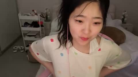 Snapshot of cozykorean chatting on 05.18.26 cozykorean online show from 05.18.26