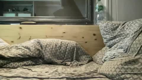 crapaud75018 online show from 11.15.25