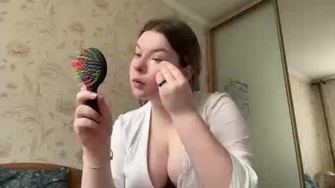 Elise online show from 09.19.25