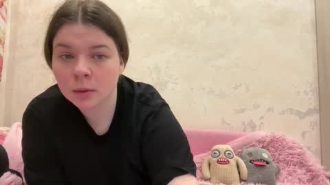 Snapshot of crave_elise chatting on 11.16.25 Elise online show from 11.16.25