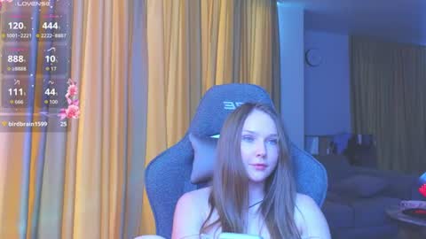 Snapshot of cravelucy chatting on 06.13.26 lucy online show from 06.13.26