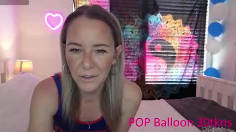 Snapshot of crazy_ass_stacy chatting on 12.04.25 Stacy 2pm to 6pm mon-fri 3 CAT online show from 12.04.25