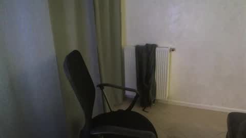 Snapshot of crazy_boy_not_melstroy chatting on 01.12.25 crazy online show from 01.12.25