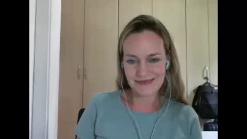 Snapshot of crazyanny chatting on 01.29.25 Anny online show from 01.29.25