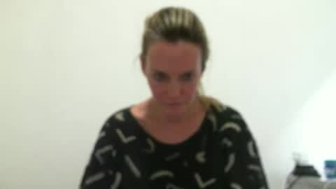 Snapshot of crazyanny chatting on 02.13.25 Anny online show from 02.13.25