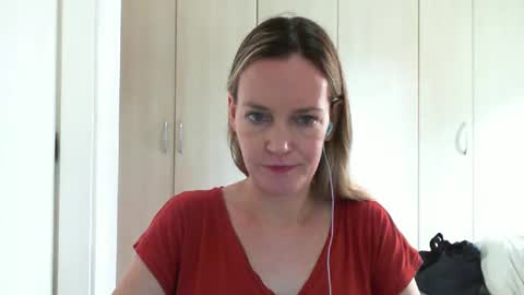 Snapshot of crazyanny chatting on 02.20.25 Anny online show from 02.20.25