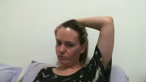 Snapshot of crazyanny chatting on 02.23.25 Anny online show from 02.23.25