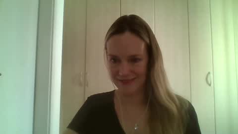 Snapshot of crazyanny chatting on 02.24.25 Anny online show from 02.24.25