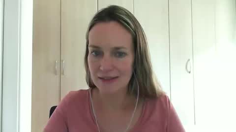 Snapshot of crazyanny chatting on 02.26.25 Anny online show from 02.26.25