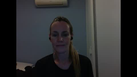 Snapshot of crazyanny chatting on 09.11.25 Anny online show from 09.11.25