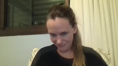 Snapshot of crazyanny chatting on 09.13.25 Anny online show from 09.13.25