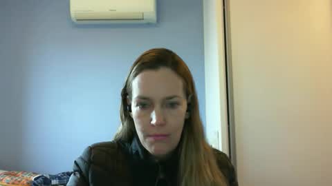 Snapshot of crazyanny chatting on 09.15.25 Anny online show from 09.15.25