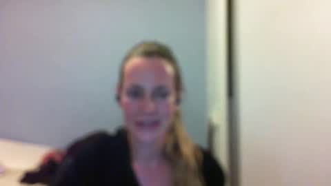 Snapshot of crazyanny chatting on 10.17.25 Anny online show from 10.17.25