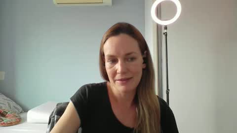 Anny online show from 12.03.25