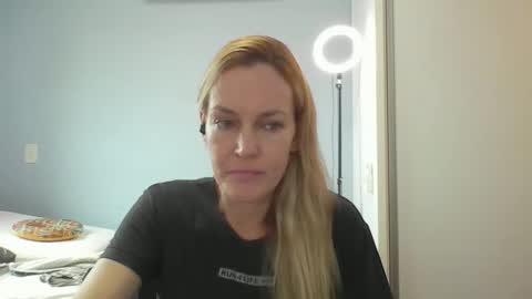 Anny online show from 04.10.26