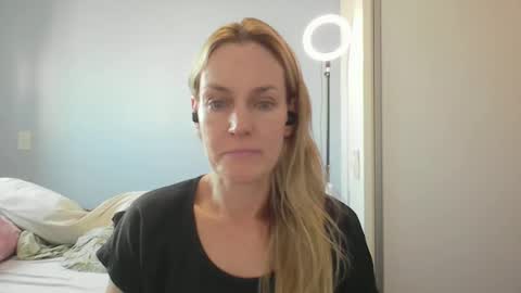 Anny online show from 04.17.26