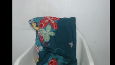 crazyslut17 online show from 04.20.26