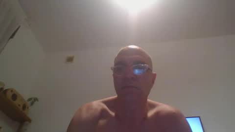 Snapshot of crazystrapon chatting on 01.25.25 crazystrapon online show from 01.25.25