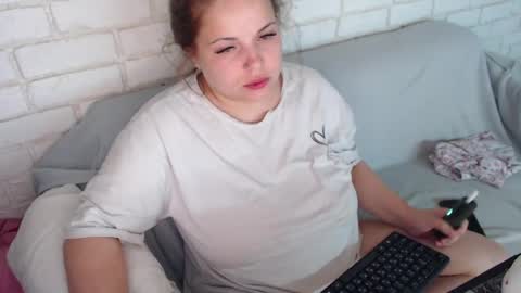 Crazyy Girl  online show from 06.04.26