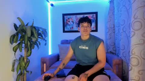 Snapshot of cream_jock chatting on 10.09.25 jock an flufi online show from 10.09.25