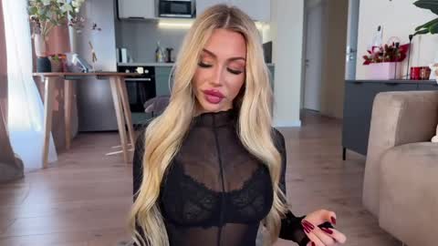 ALEXA AND WALLY online show from 04.11.26