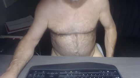 Creamormilk online show from 10.25.25