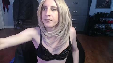 Sylvia online show from 02.26.25