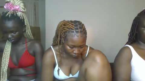 creamy_pie1 online show from 02.27.26