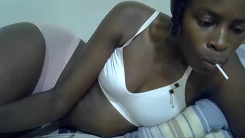 Snapshot of creamy_pussie chatting on 05.03.26 creamy_pussie online show from 05.03.26