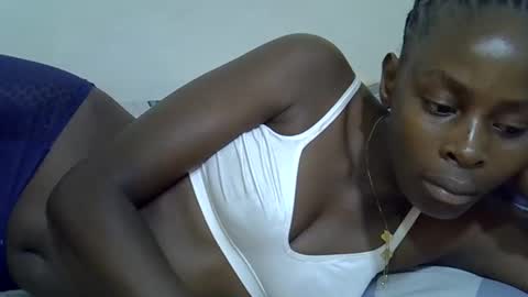 Snapshot of creamy_pussie chatting on 05.05.26 creamy_pussie online show from 05.05.26