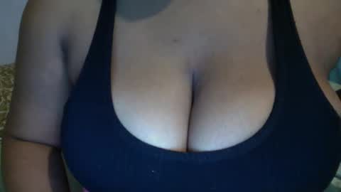 CreamyCocoBabe online show from 01.24.25