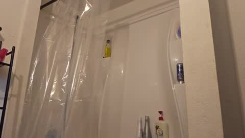 Snapshot of creamymilf11 chatting on 09.29.25 creamymilf11 online show from 09.29.25