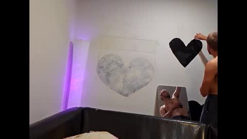 Snapshot of creamymilf11 chatting on 10.13.25 creamymilf11 online show from 10.13.25