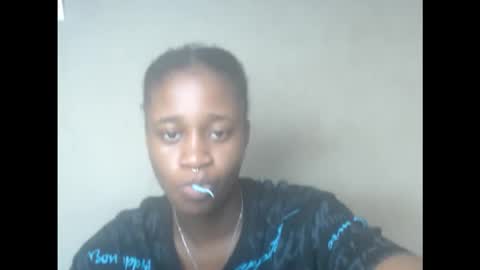 creamyxmuffin online show from 09.14.25