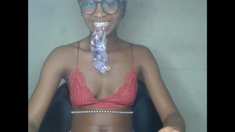 creamyxmuffin online show from 09.21.25