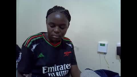 Snapshot of creamyypussyy chatting on 11.15.25 creamyypussyy online show from 11.15.25