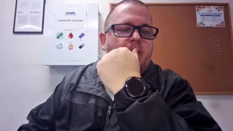 The hopeless romantic online show from 12.21.25