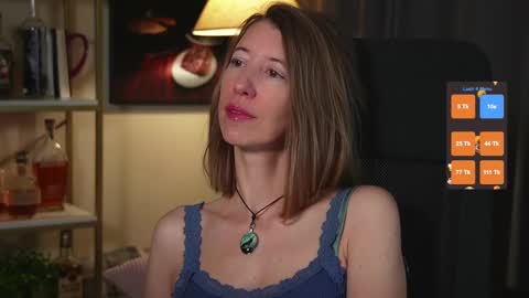 Quinn de la Creme online show from 10.14.25